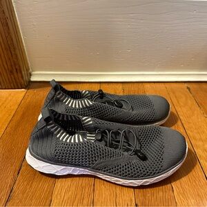 ALEADER Big Kids Water Shoes Size 5